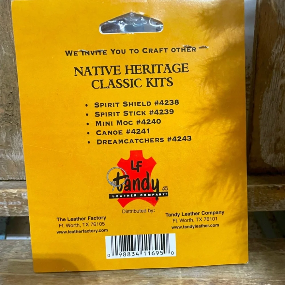 TANDY LEATHER Craftool  4242-00 CLASSIC TEPEE KIT -  LEATHER CRAFT QUICK KIT